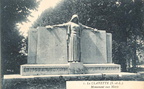 71-La-Clayette-Monuments-aux-morts